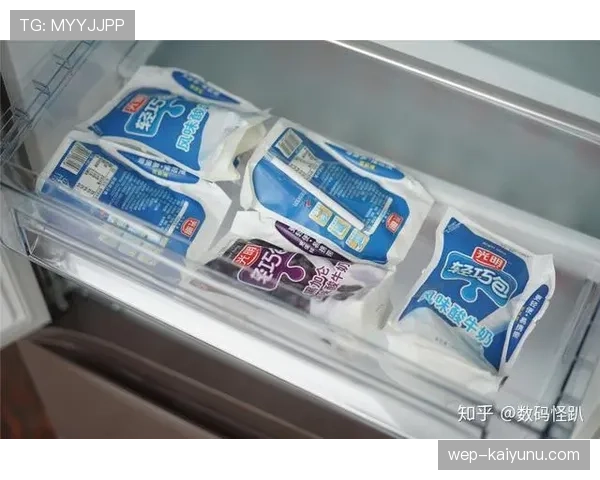 仲满家的冰箱里塞满了能量胶，连饮料都按训练时段分装